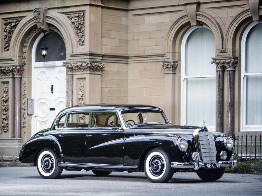  Mercedes-Benz 300 Limousine 1951 года  (UK) (фото 1 из 7)